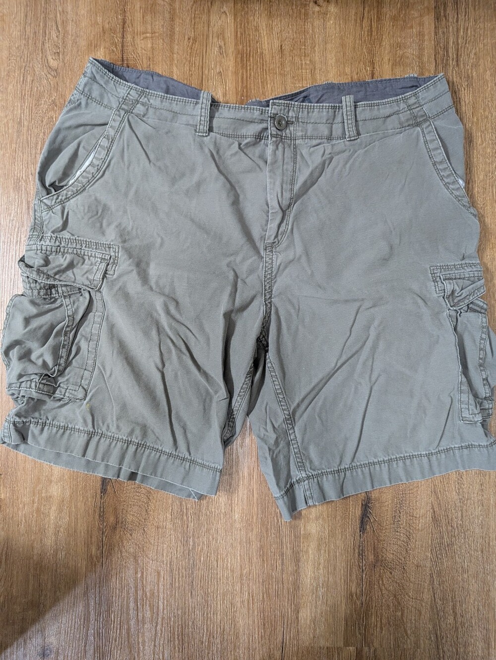 Arizona Jean Company Men's Gray Cargo Shorts